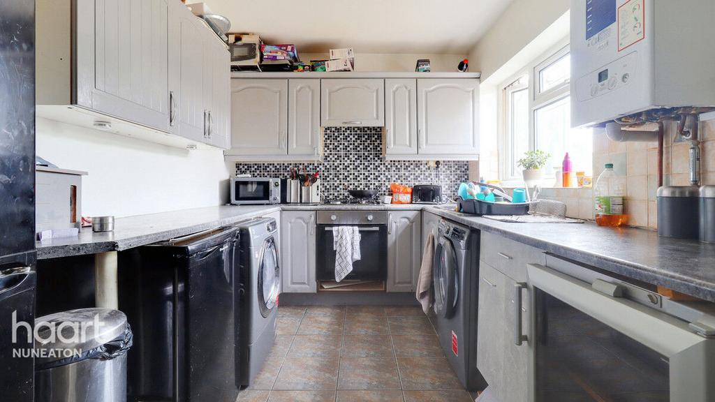 Waverley Avenue, Nuneaton 3 bed terraced house for sale £170,000
