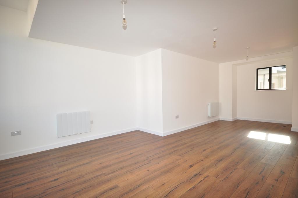 Living Room (2)