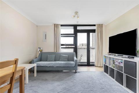 2 bedroom apartment to rent, Maltings Close, London, E3