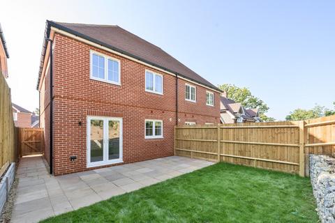 3 bedroom semi-detached house for sale - Osprey Place, Cupernham Lane, Romsey