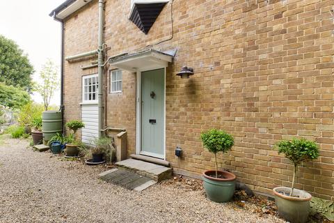 2 bedroom end of terrace house to rent, Symonds Lane, Grantchester