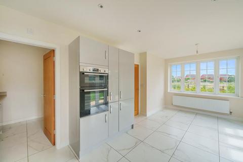 6 Lavinia Close, Worcester, WR2 5GT