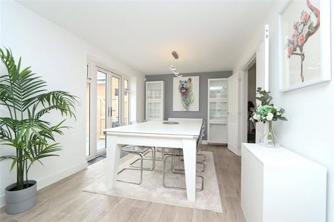 3 Chevry Close, Glebe Farm, Milton Keynes, MK17 8LZ