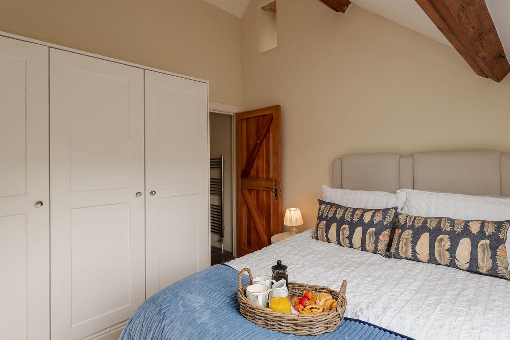 Springwell Barn, East Cornworthy: Bedroom 1