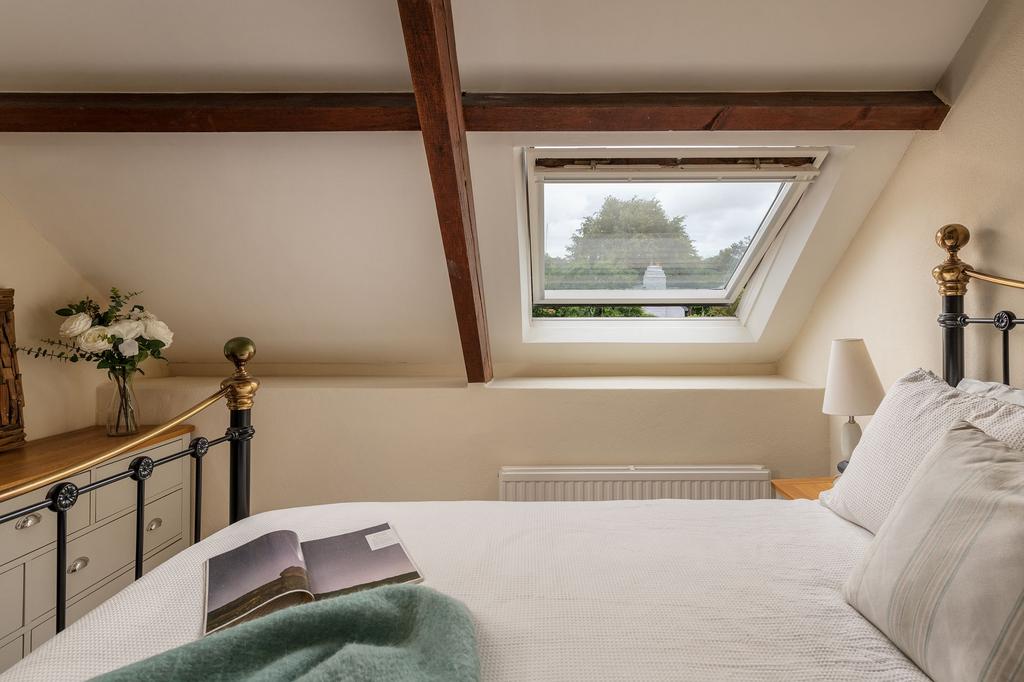Springwell Barn, East Cornworthy: Bedroom 2