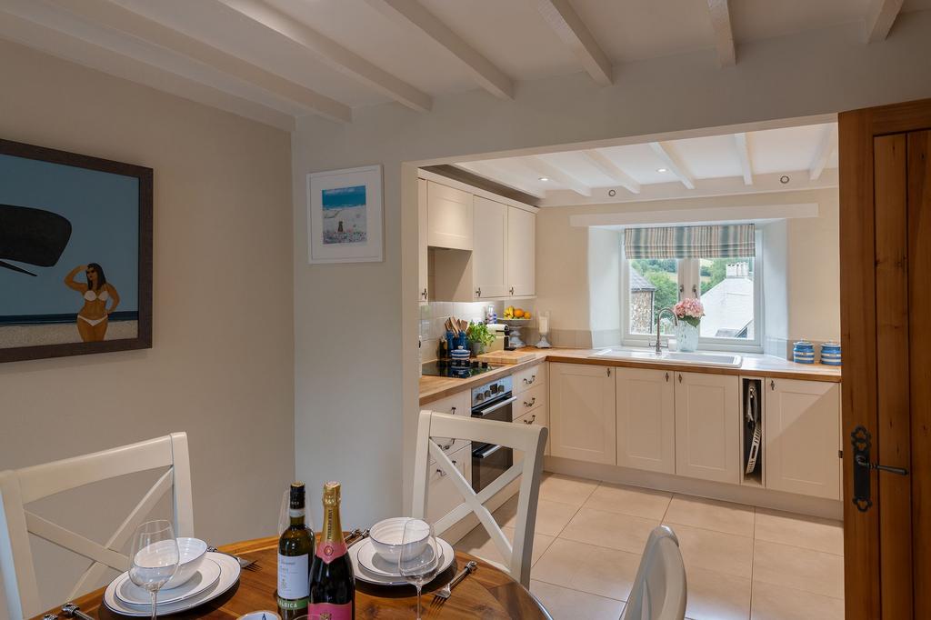 Springwell Barn, East Cornworthy: Kitchen Diner