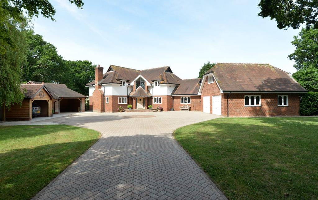 Green Lane, Ossemsley, New Milton, BH25 4 bed detached house for sale