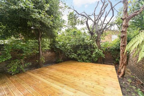 2 bedroom apartment to rent, Racton Road, London, SW6