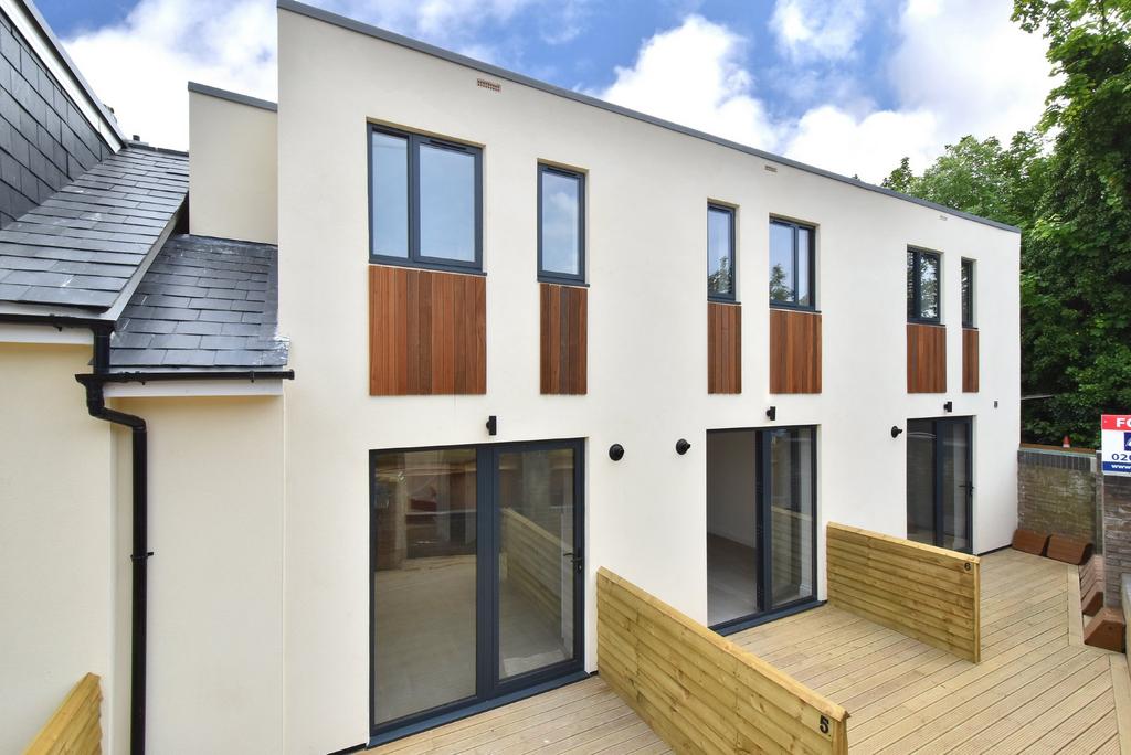 Page Heath Villas Bromley BR1 1 bed apartment £1,400 pcm (£323 pw)
