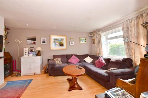 13 Brookfields, Hadlow, Tonbridge, TN11 0HG