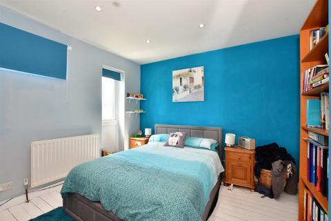 13 Brookfields, Hadlow, Tonbridge, TN11 0HG