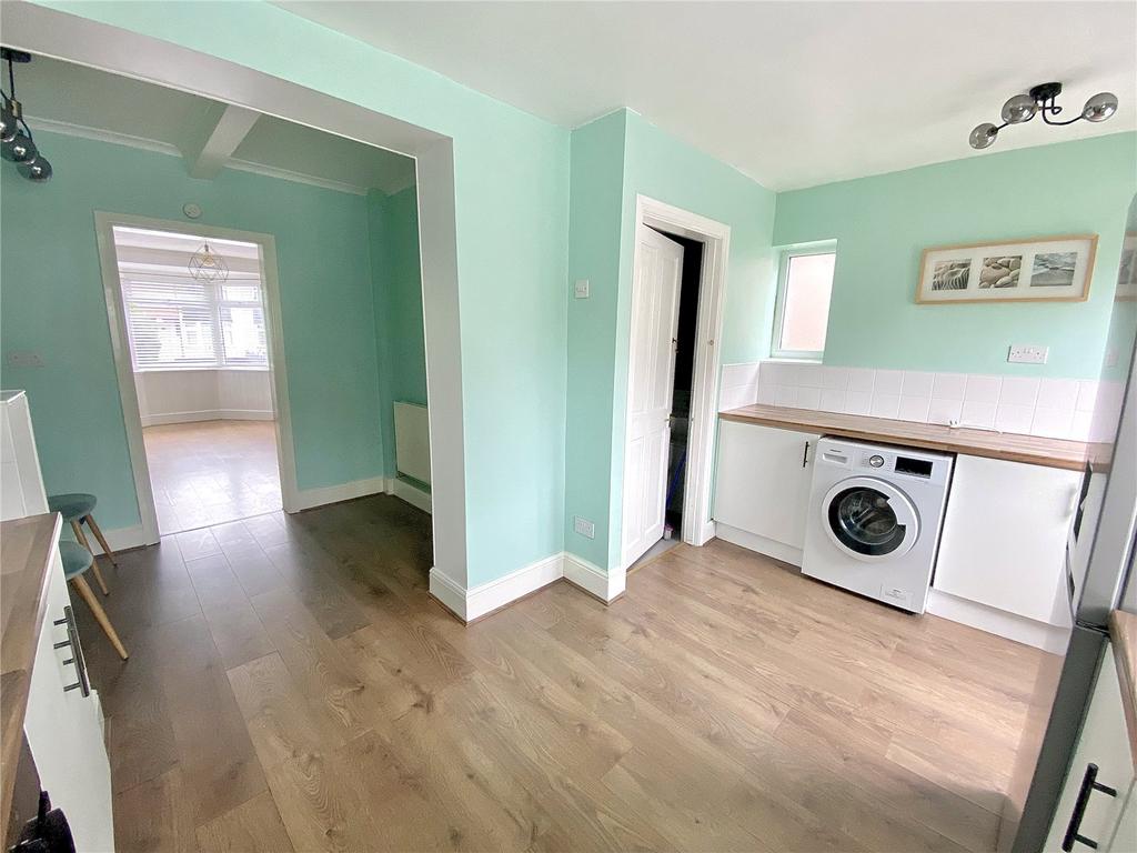 Woolfall Crescent, Liverpool... 2 bed terraced house £675 pcm (£156 pw)