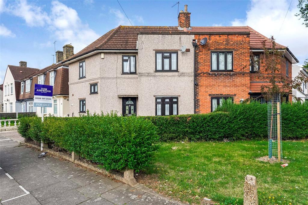 Gainsborough Road, Dagenham, RM8 3 bed semidetached house for sale £