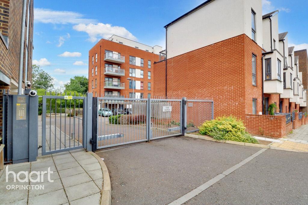 Ridge Place, Orpington 1 bed for sale £250,000