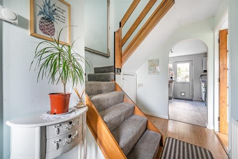 6 Lower Hanger, Haslemere, GU27 1LU
