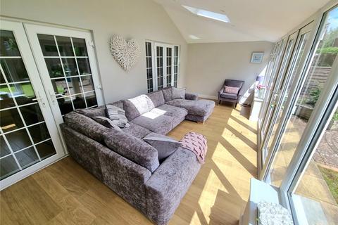 25 Redmere Drive, Wirral, CH60 1YF