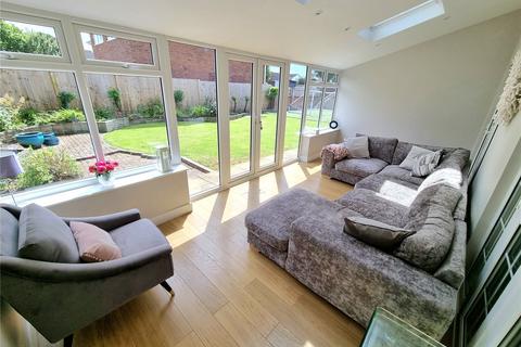 25 Redmere Drive, Wirral, CH60 1YF