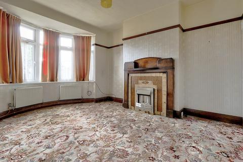 10 Belmont Avenue, South Bank, Middlesbrough, TS6 0AY