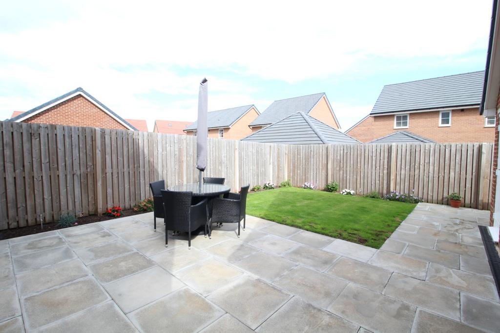 Lukes Lane, Hebburn, Tyne and Wear, NE31 4 bed detached house for sale