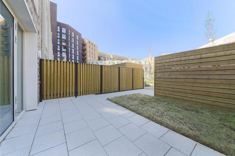 4 bedroom terraced house to rent, Admiralty Avenue, Royal Wharf, London, E16