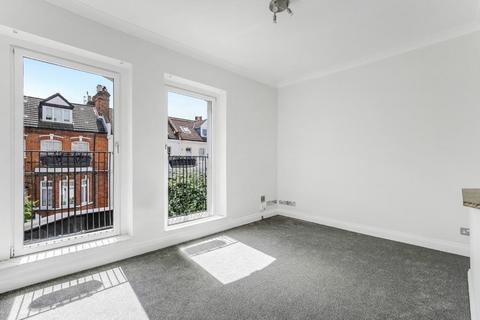 Kingdon Road, West Hampstead, NW6