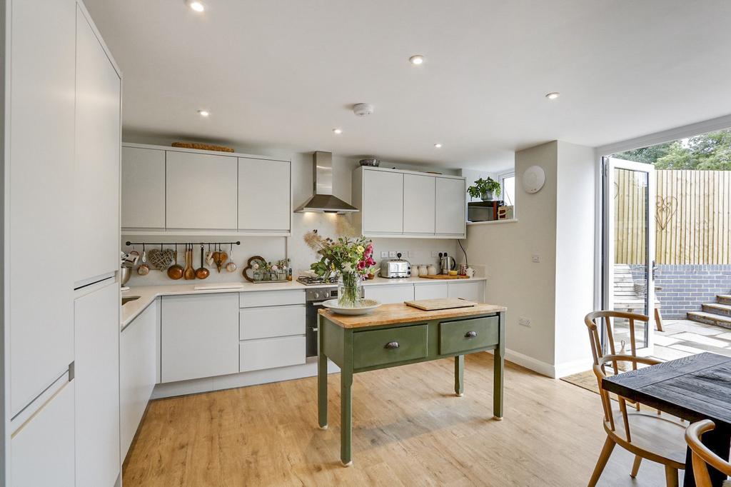 Buckshaft Road, Cinderford, Gloucestershire. GL14 3DL 3 bed semi