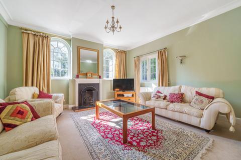 4 bedroom semi-detached house for sale, Woburn Hill, Addlestone, KT15