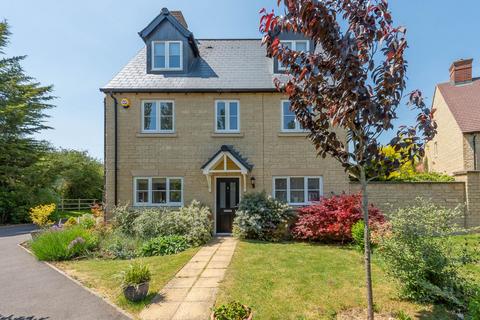4 bedroom detached house for sale, Spring Meadow, Witney, OX28
