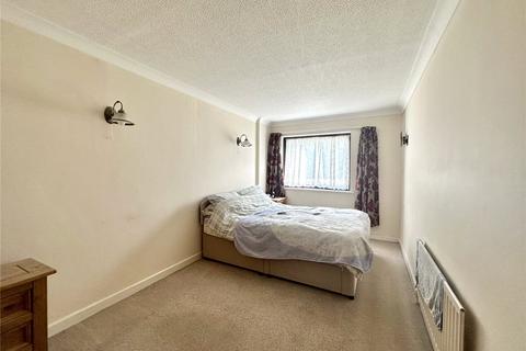 1 bedroom apartment for sale, Milford Road, Pennington, Lymington, Hampshire, SO41