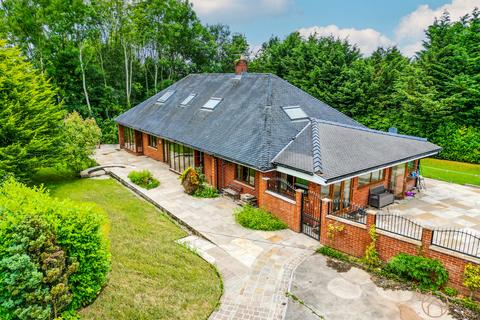 Hindley Fallows Midgery Lane, Fulwood, Preston, PR2 9SX