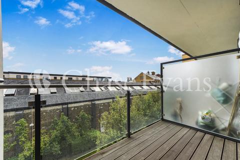 Studio for sale, Forge Square, Isle Of Dogs, London, E14