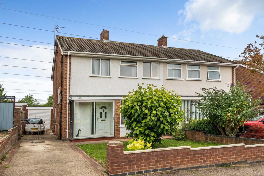 Brickhill, Bedford 3 bed semidetached house for sale £375,000