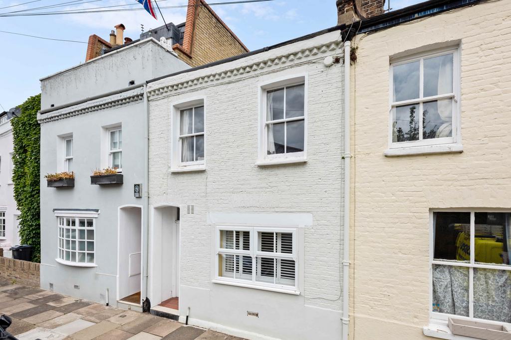 Knowsley Road Battersea London SW11 5BL 2 bed terraced house for sale