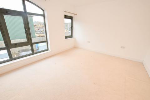 2 bedroom apartment to rent, Flat 4 Windsor Court, Corner Hall, Hemel Hempstead, Hertfordshire, HP3