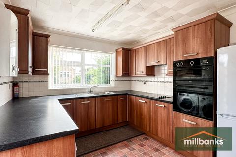 32 Edenside Drive, Attleborough, NR17 2EL