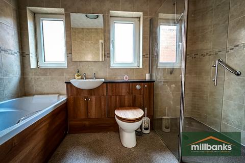 32 Edenside Drive, Attleborough, NR17 2EL