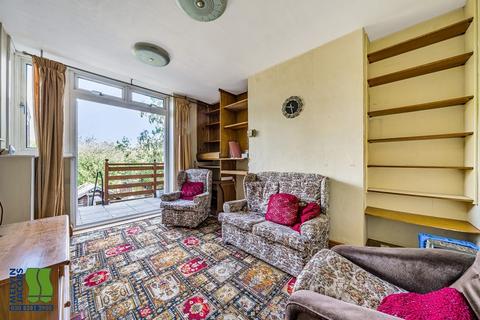 3 bedroom semi-detached house for sale - Riverdene, Edgware, Greater London. HA8 9TB