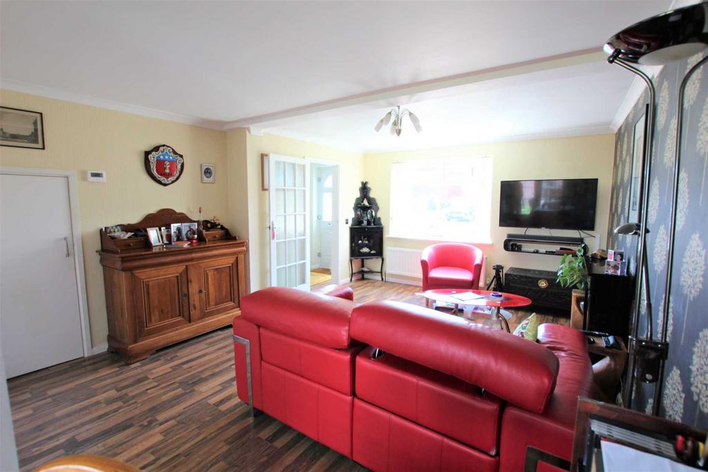 Mead Vale, WestonsuperMare 3 bed end of terrace house for sale £249,500