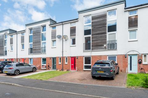 3 bedroom townhouse to rent, Craigend Close, Anniesland, Glasgow, G13 2TZ
