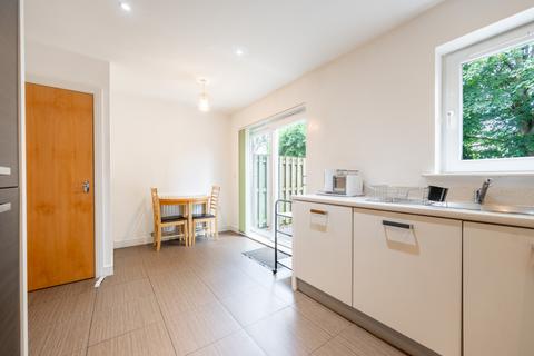 3 bedroom townhouse to rent, Craigend Close, Anniesland, Glasgow, G13 2TZ