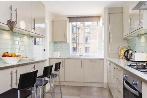 4 bedroom flat to rent, Margery Street