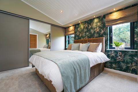 4 bedroom lodge for sale, Faringdon, Oxfordshire, SN7
