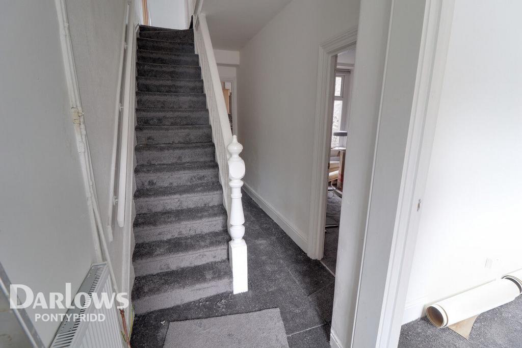 Llantrisant Road, Pontypridd 3 bed terraced house for sale £125,000