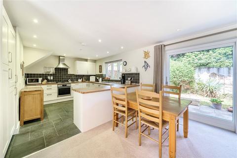 2 bedroom semi-detached house for sale, West Street, Farnham, Surrey, GU9