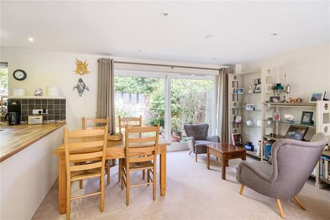 2 bedroom semi-detached house for sale, West Street, Farnham, Surrey, GU9