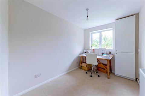 2 bedroom flat for sale, Aysgarth Close, Harpenden, AL5