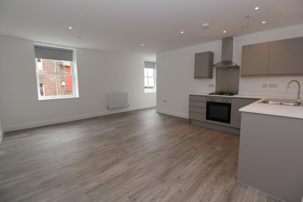 Dolphin Terrace, Westons Lane, Poole 2 bed apartment to rent £1,200