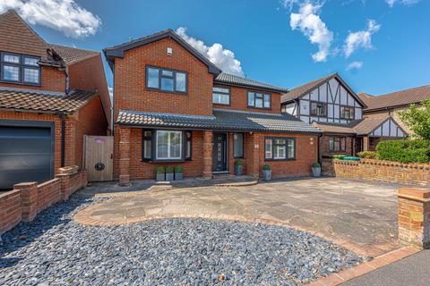 11 Albion Road, Benfleet, SS7 5PU