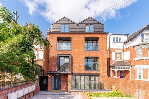 1 bedroom flat for sale, 8 Conyers Road, Streatham SW16