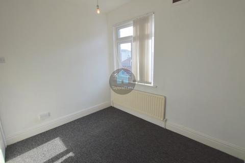 2 bedroom flat to rent, Caroline Gardens, Wallsend NE28